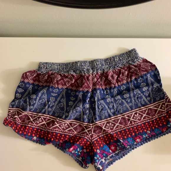 Hollister flow shorts - Picture 2 of 3